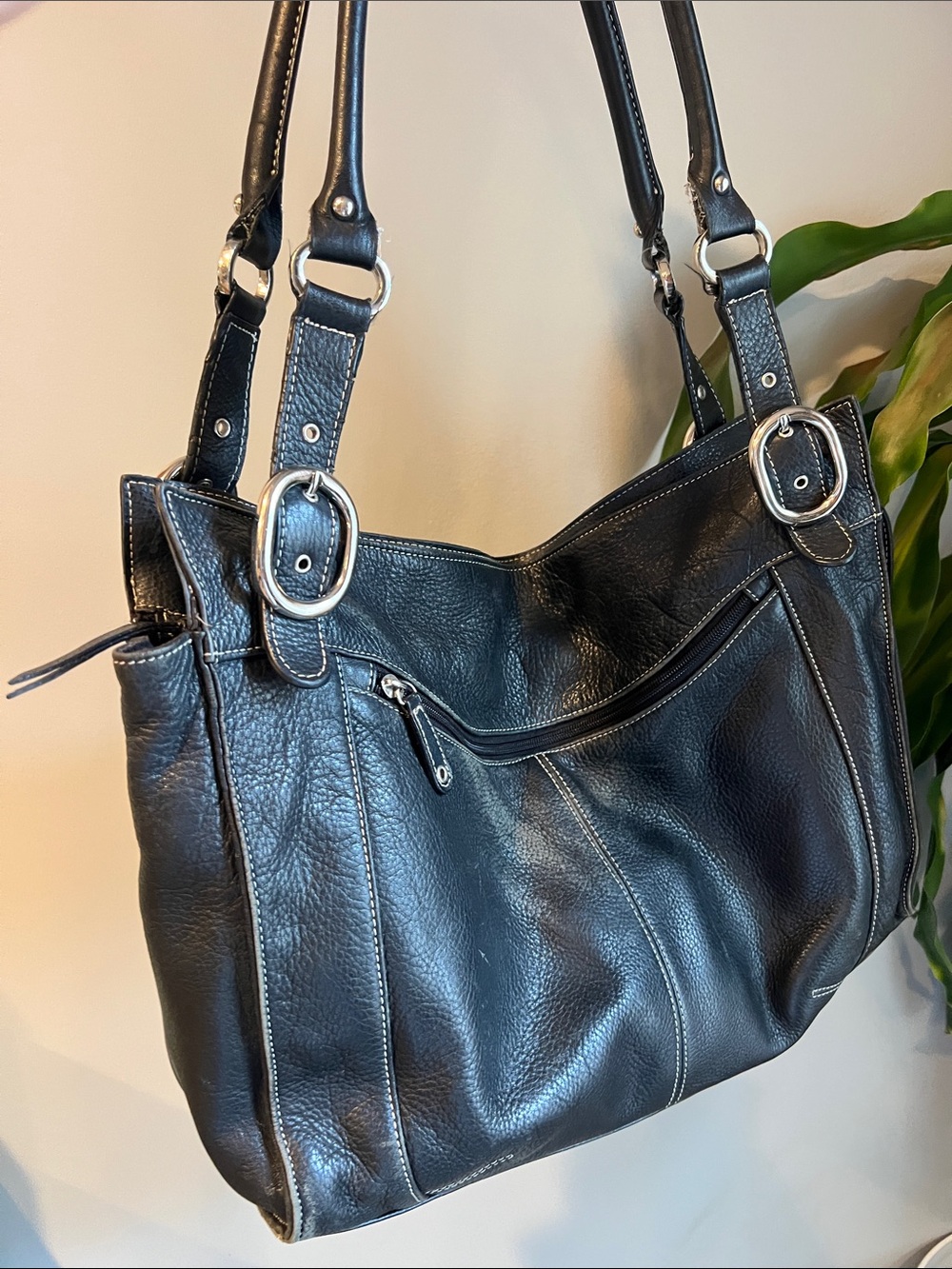 Vintage Tignanello Womens Leather Black Large Shoulder Bag Tote Purse Handbag